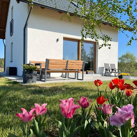 Dom Na Kaszubach "White House" Caloroczny Na Wylacznosc Stężyca Exterior foto