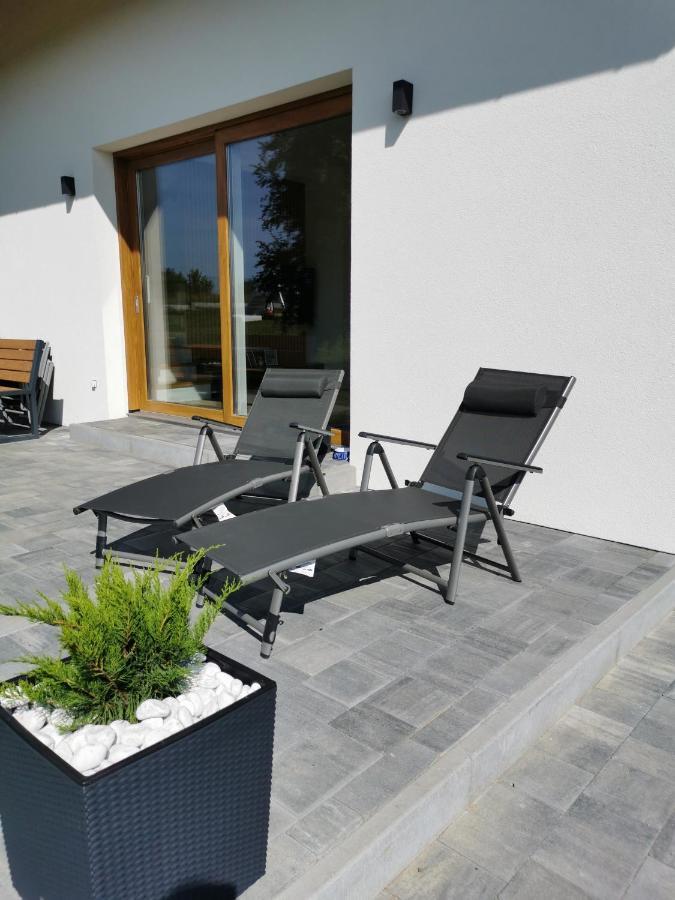 Dom Na Kaszubach "White House" Caloroczny Na Wylacznosc Stężyca Exterior foto